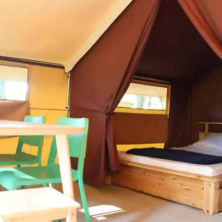 Chalet 3 étoiles - Piscine - ccbbgcc Tente de luxe 3*