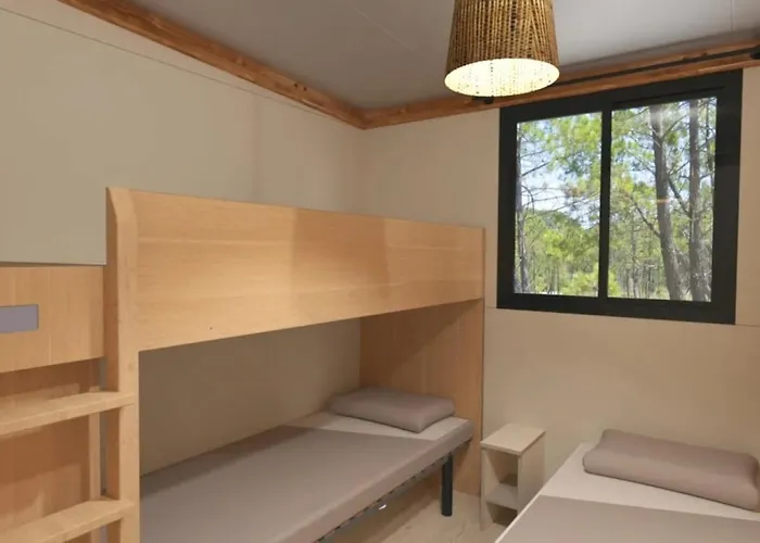 3 Etoiles - Piscine - Ccbbgcc