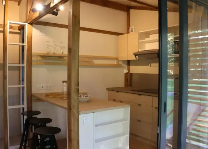 Chalet 3 étoiles - Piscine - Ccbbgcc *